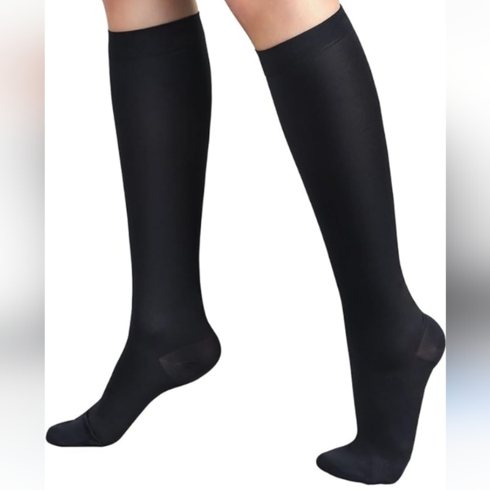 NEW Amazon knee high compression socks 5 Pairs all L/XL Unisex
